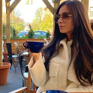 Meet your Posher, Sara